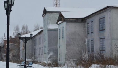 Тюменская обл., г. Тобольск, пл. Базарная, №5